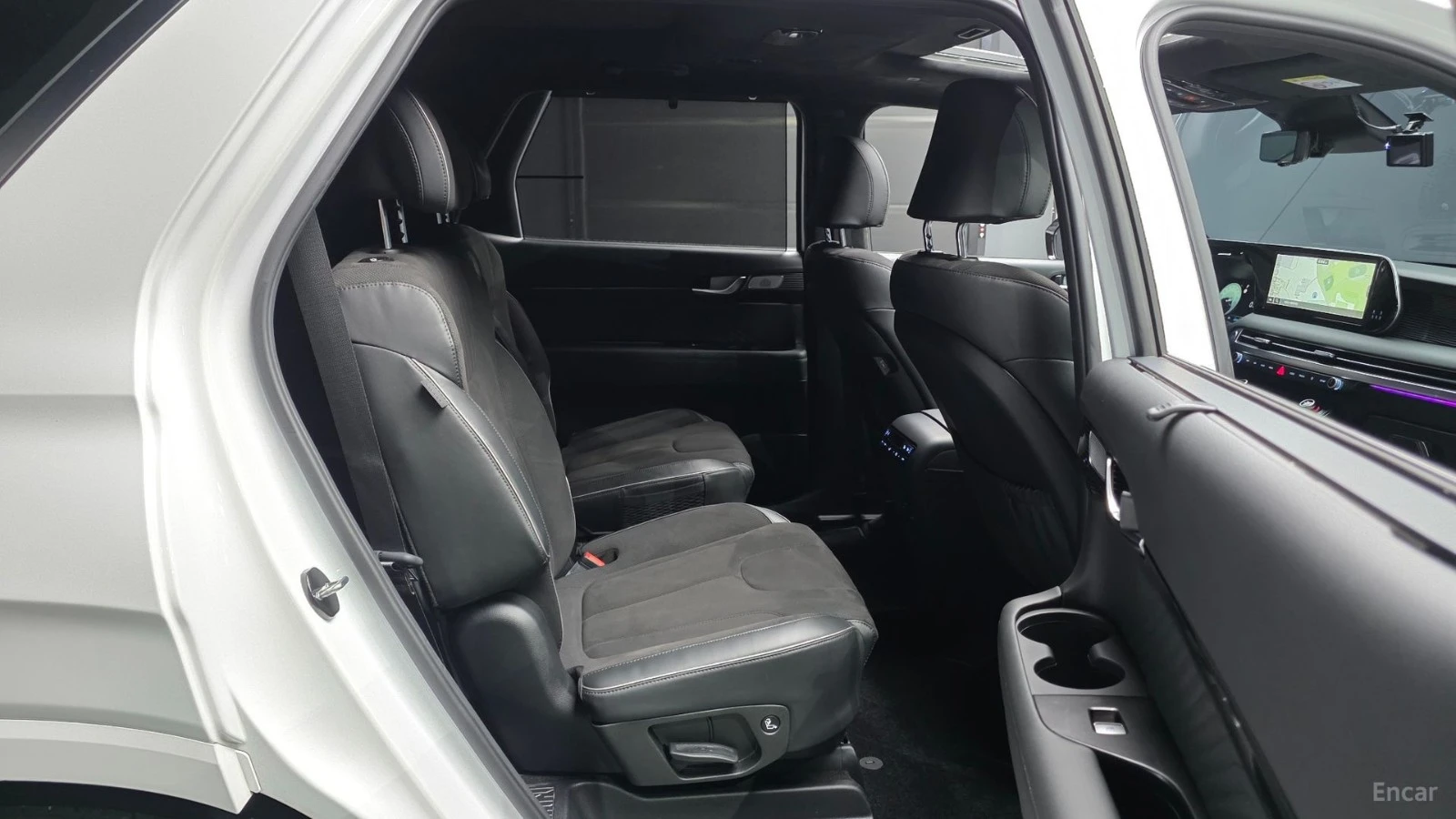 Hyundai Palisade 3.8 4WD Calligraphy Black Edition* ПАНО* МАСАЖИ, снимка 10 - Автомобили и джипове - 55499657