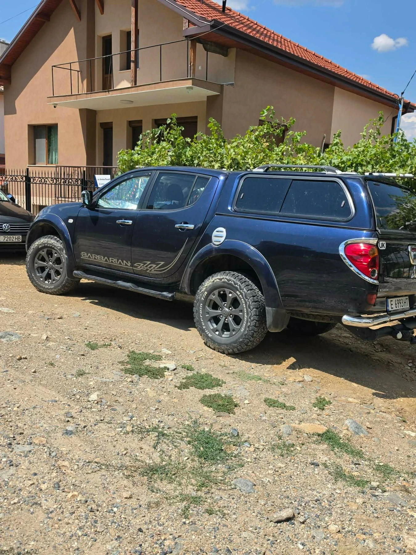 Mitsubishi L200 2.5, снимка 2 - Автомобили и джипове - 55604643