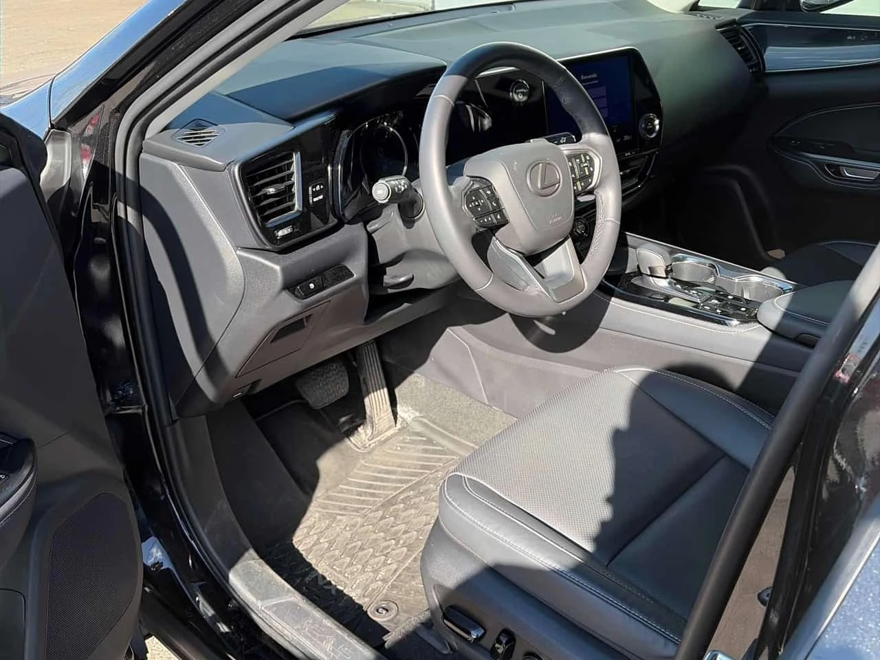 Lexus NX 350h * CARFAX * ОПЦИЯ ЗА ФИНАНСИРАНЕ, снимка 5 - Автомобили и джипове - 55786641