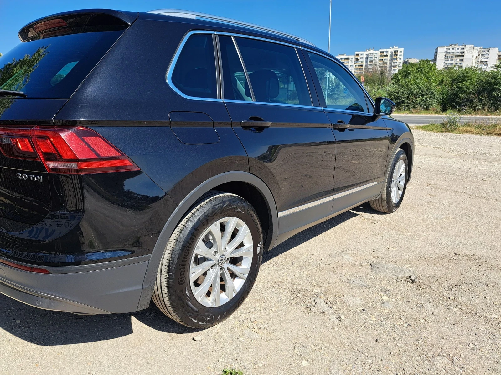 VW Tiguan 2.0 D full , снимка 7 - Автомобили и джипове - 55940271