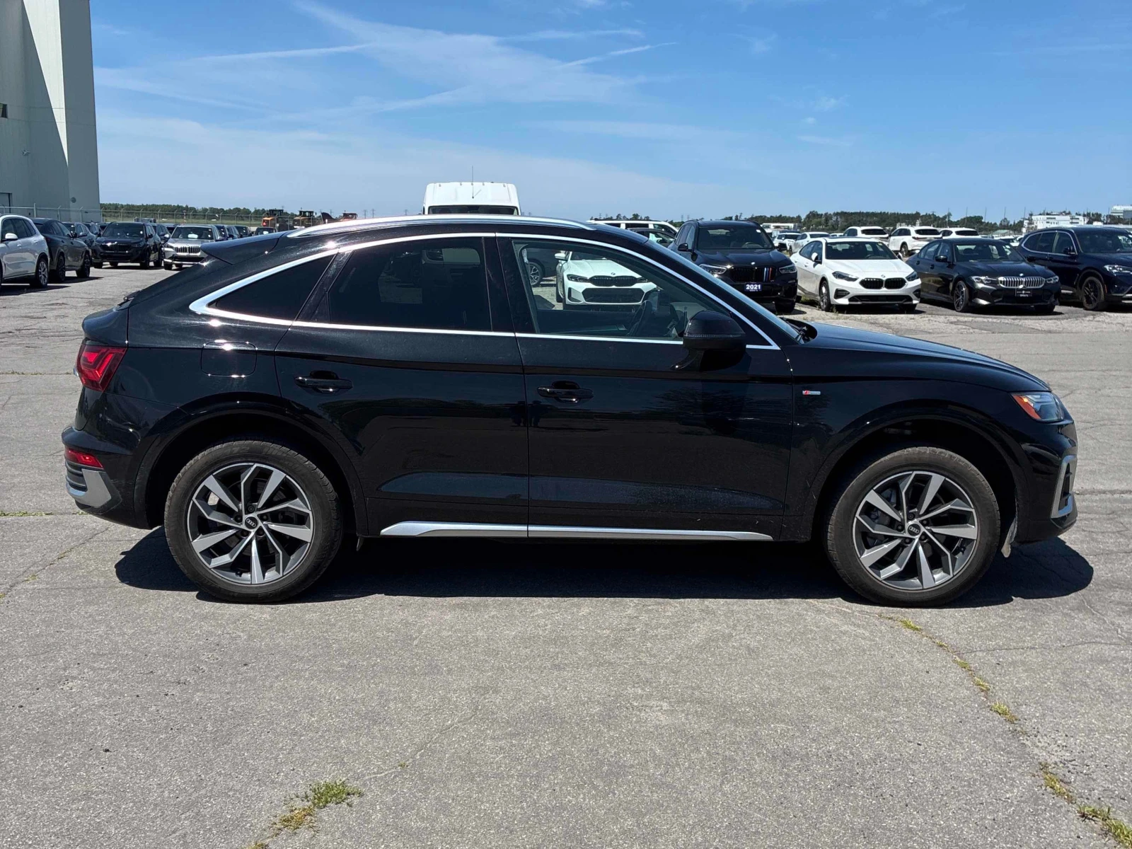 Audi Q5 * Progressiv * CARFAX * БЕЗ ПЪРВОНАЧАЛНА ВНОСКА, снимка 3 - Автомобили и джипове - 55987059