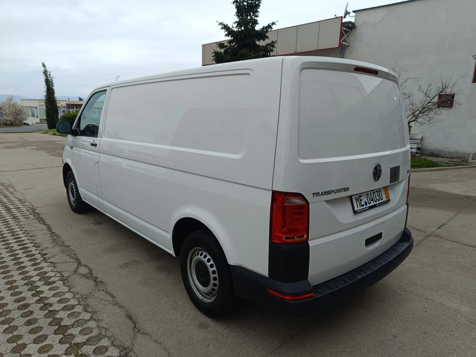 VW Transporter T6/2.0TDI/LANG/ПЪЛНА СЕРВИЗНА ИСТОРИЯ/, снимка 4 - Бусове и автобуси - 54054888