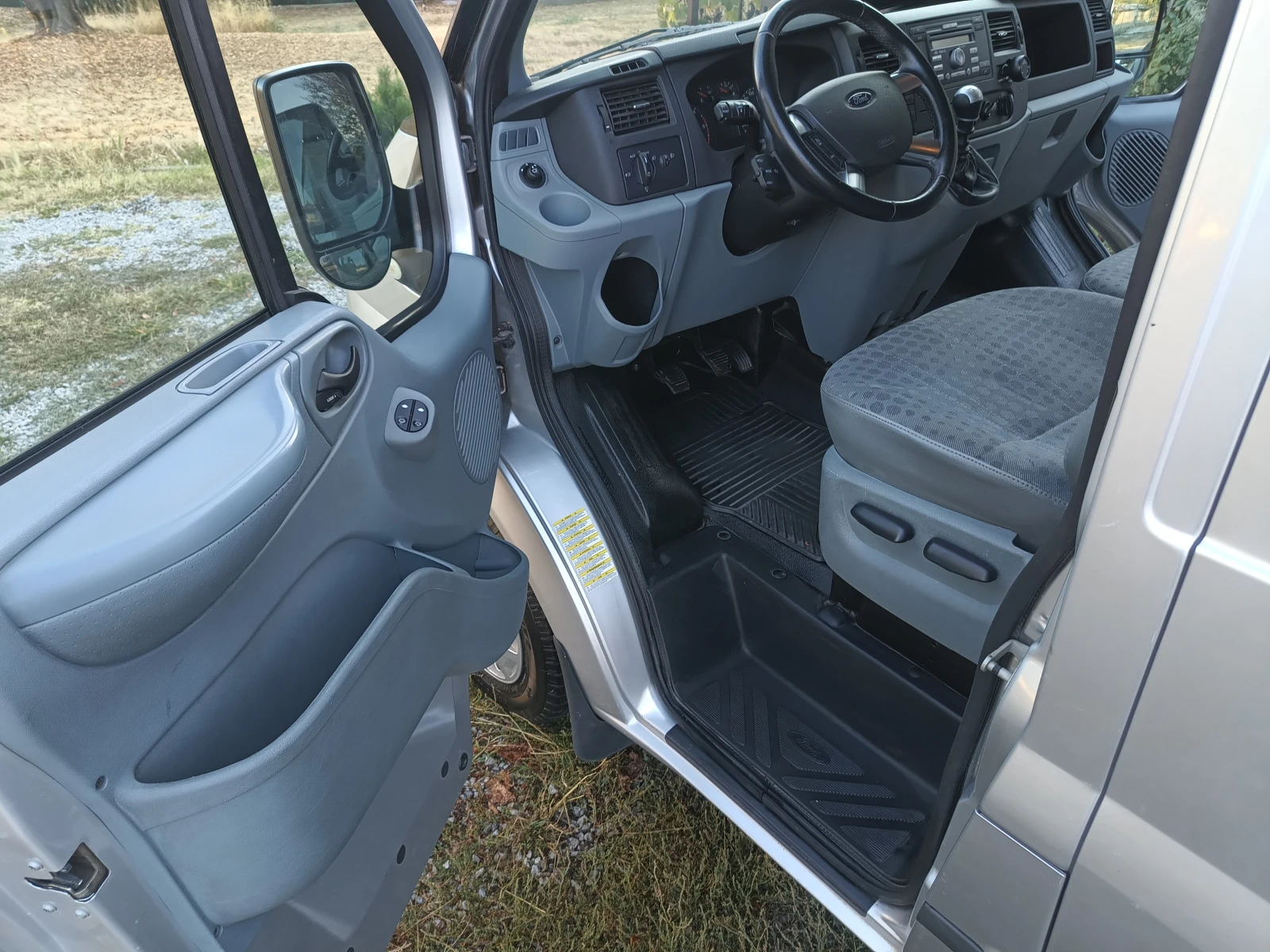 Ford Transit 2.2 T300, снимка 11 - Бусове и автобуси - 56144092