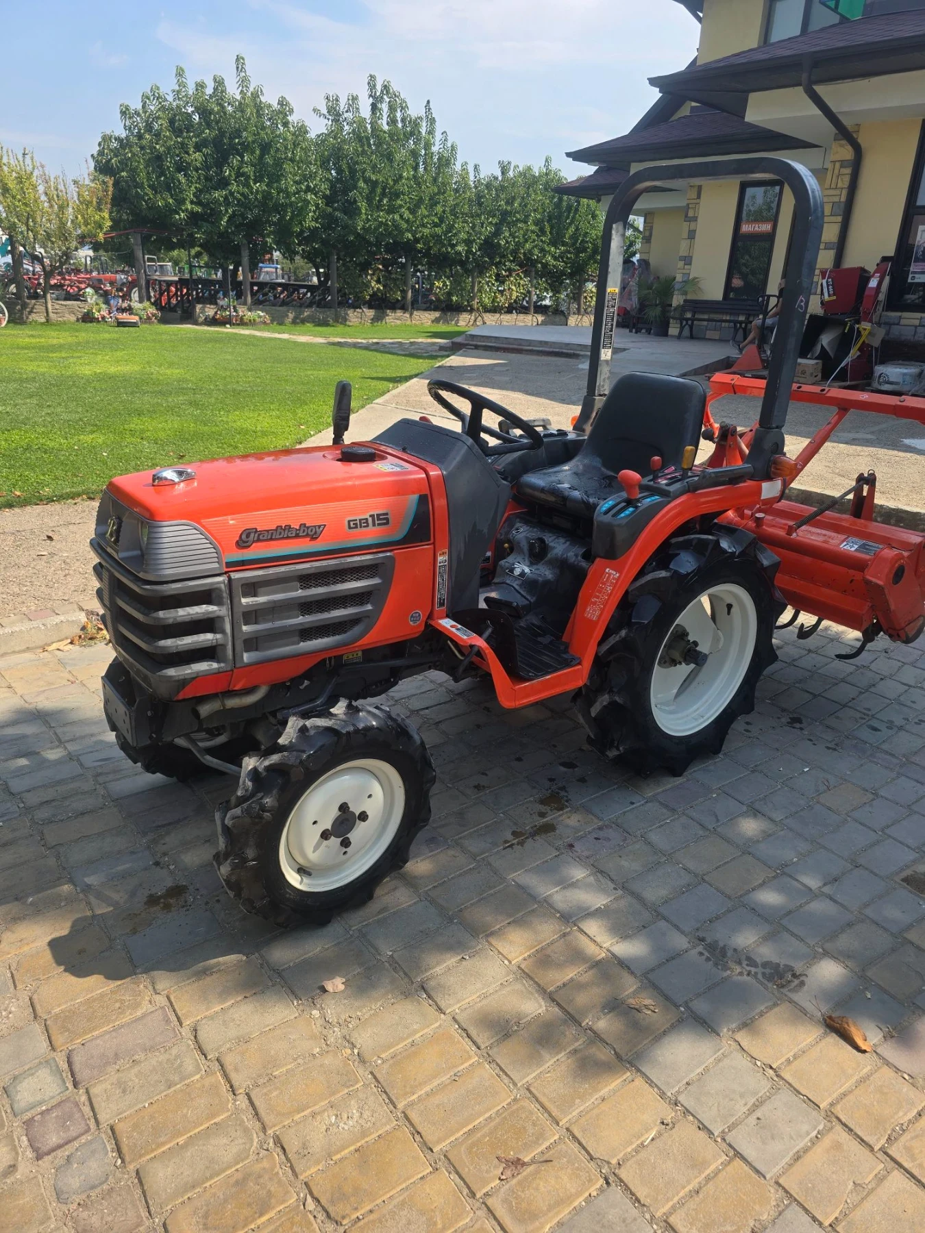 Трактор Kubota GB 15, снимка 2 - Селскостопанска техника - 55707399