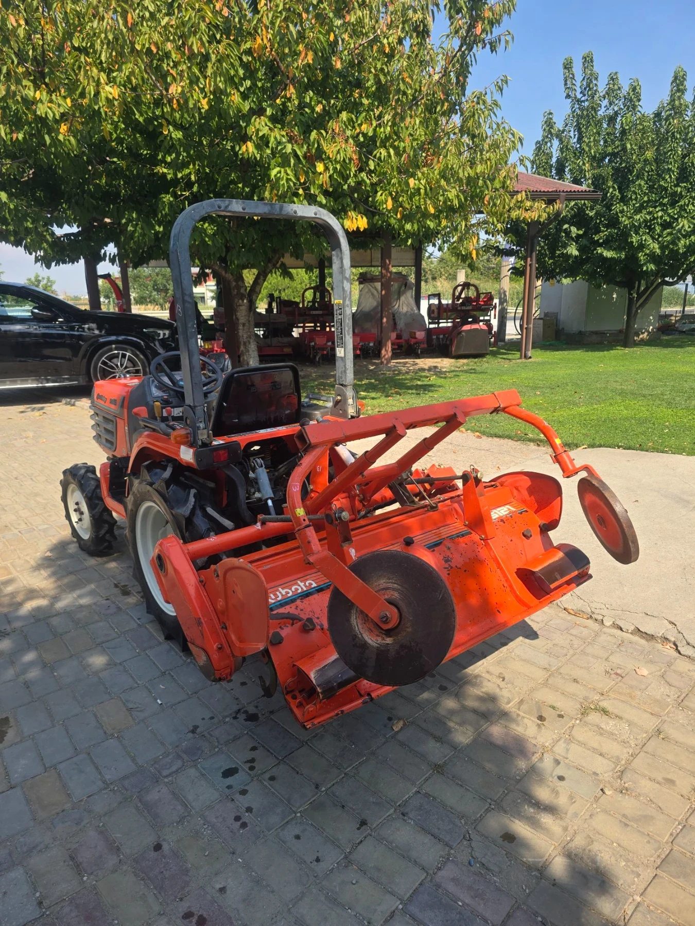 Трактор Kubota GB 15, снимка 4 - Селскостопанска техника - 55707399