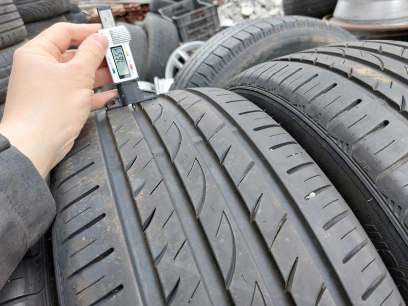 Гуми Летни 245/45R18, снимка 4 - Гуми и джанти - 36190569