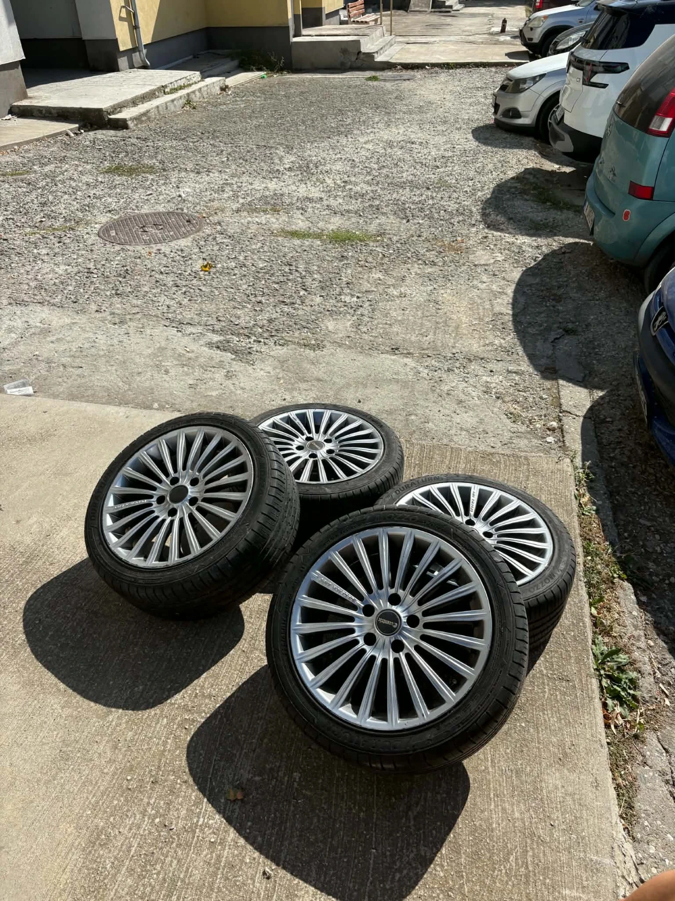 ���� � ������ 225/45R17 | Mobile.bg � ����������� 2