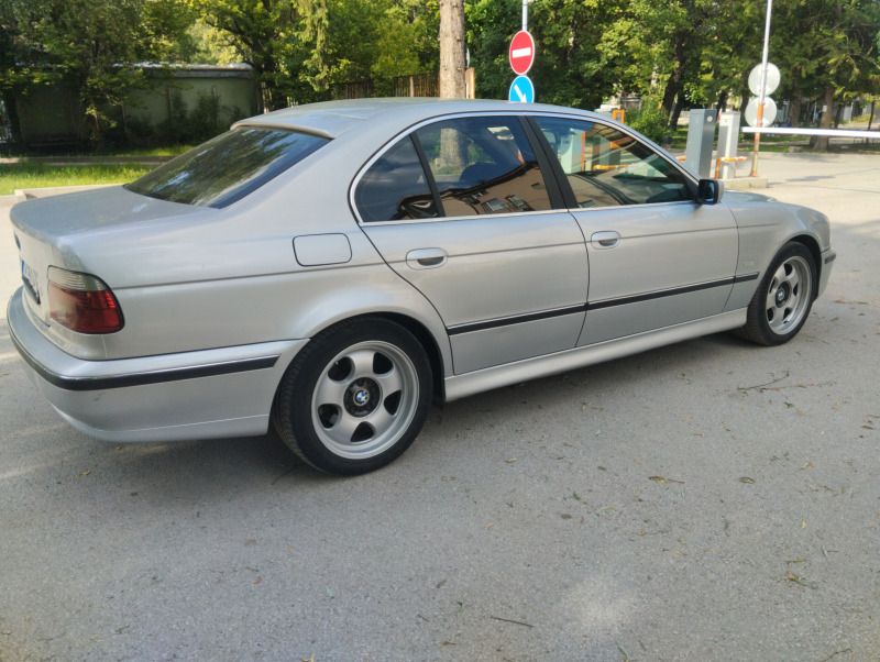 BMW 525, снимка 5 - Автомобили и джипове - 46022343