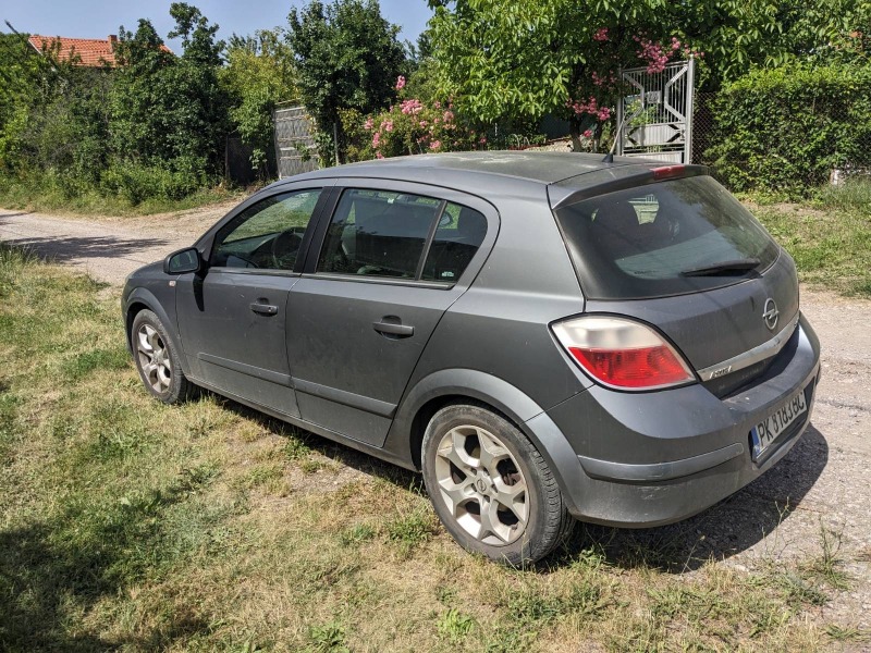 Opel Astra, снимка 1 - Автомобили и джипове - 46311424