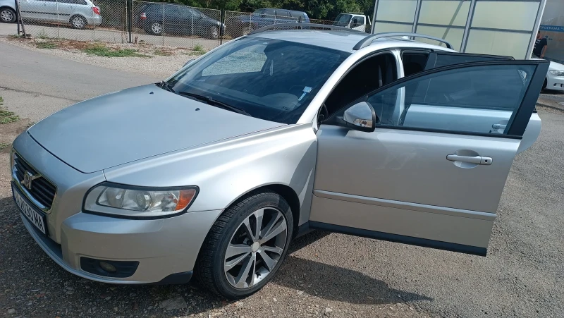 Volvo V50 ГАЗ, снимка 2 - Автомобили и джипове - 47095412