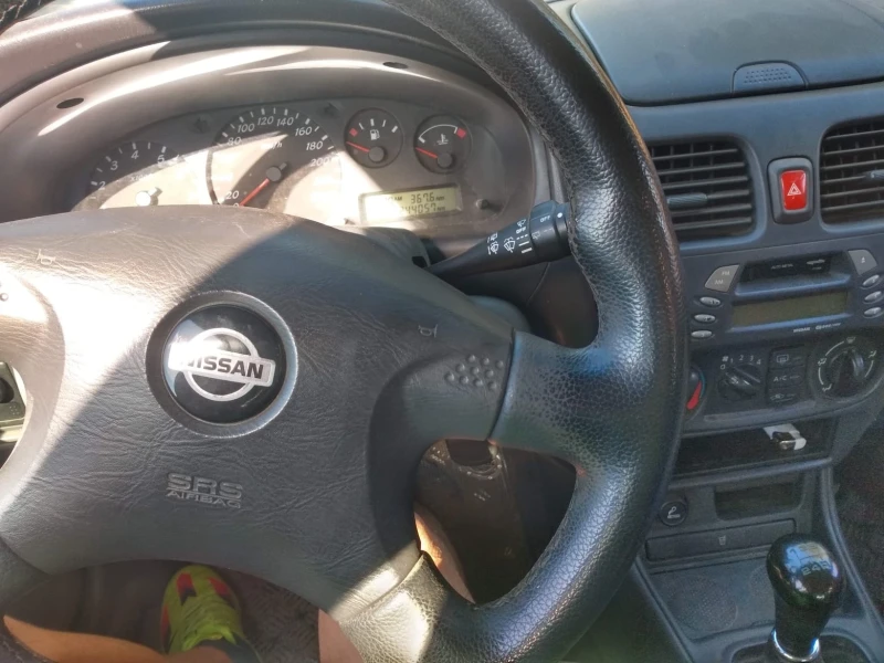 Nissan Almera 1.5, снимка 1 - Автомобили и джипове - 48103538