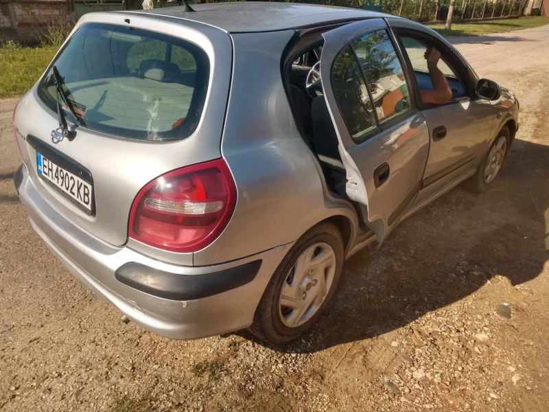 Nissan Almera 1.5, снимка 2 - Автомобили и джипове - 48103538