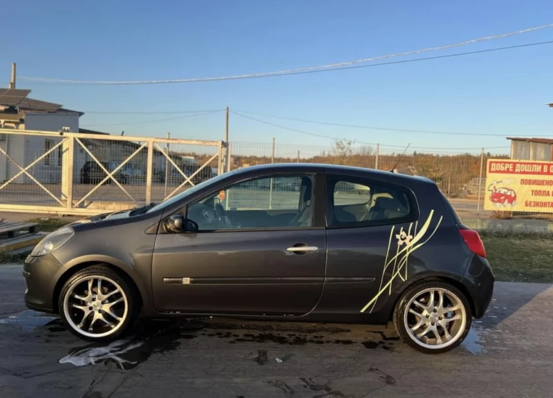 Renault Clio 1.6 бензин Внос от Германия, снимка 5 - Автомобили и джипове - 47918591