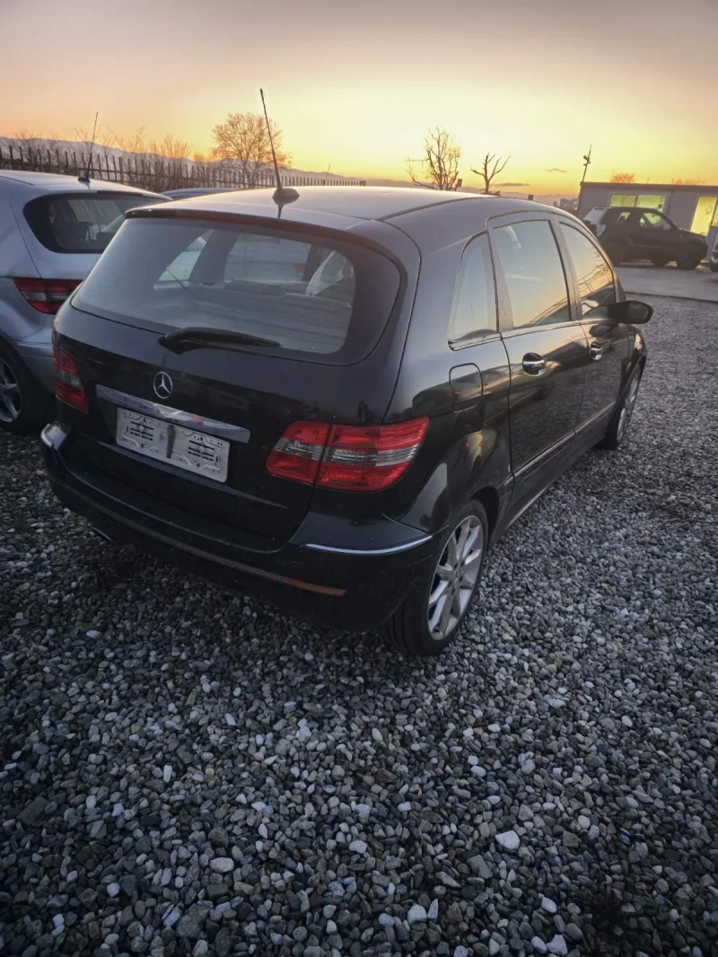 Mercedes-Benz B 200 2.0, снимка 6 - Автомобили и джипове - 49224931