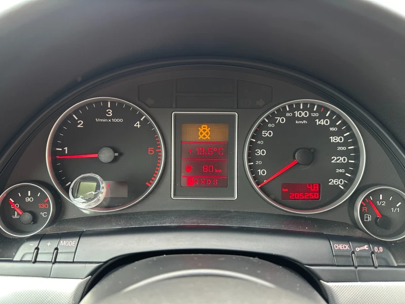 Audi A4 3.0d 204 к.с., снимка 13 - Автомобили и джипове - 49310791