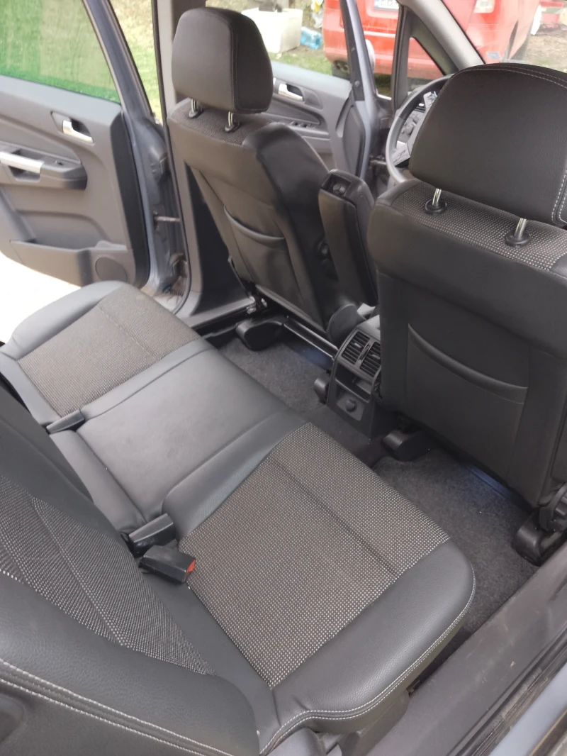 Opel Zafira, снимка 10 - Автомобили и джипове - 51839307