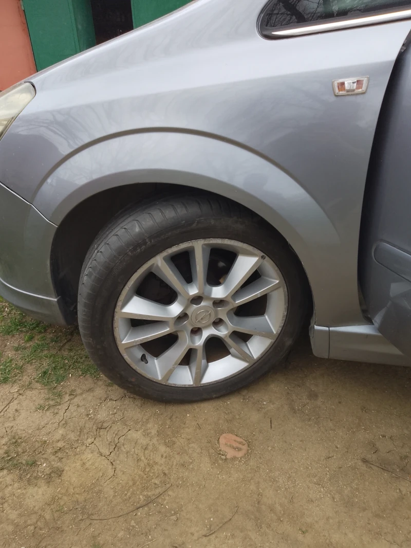 Opel Zafira, снимка 4 - Автомобили и джипове - 51839307