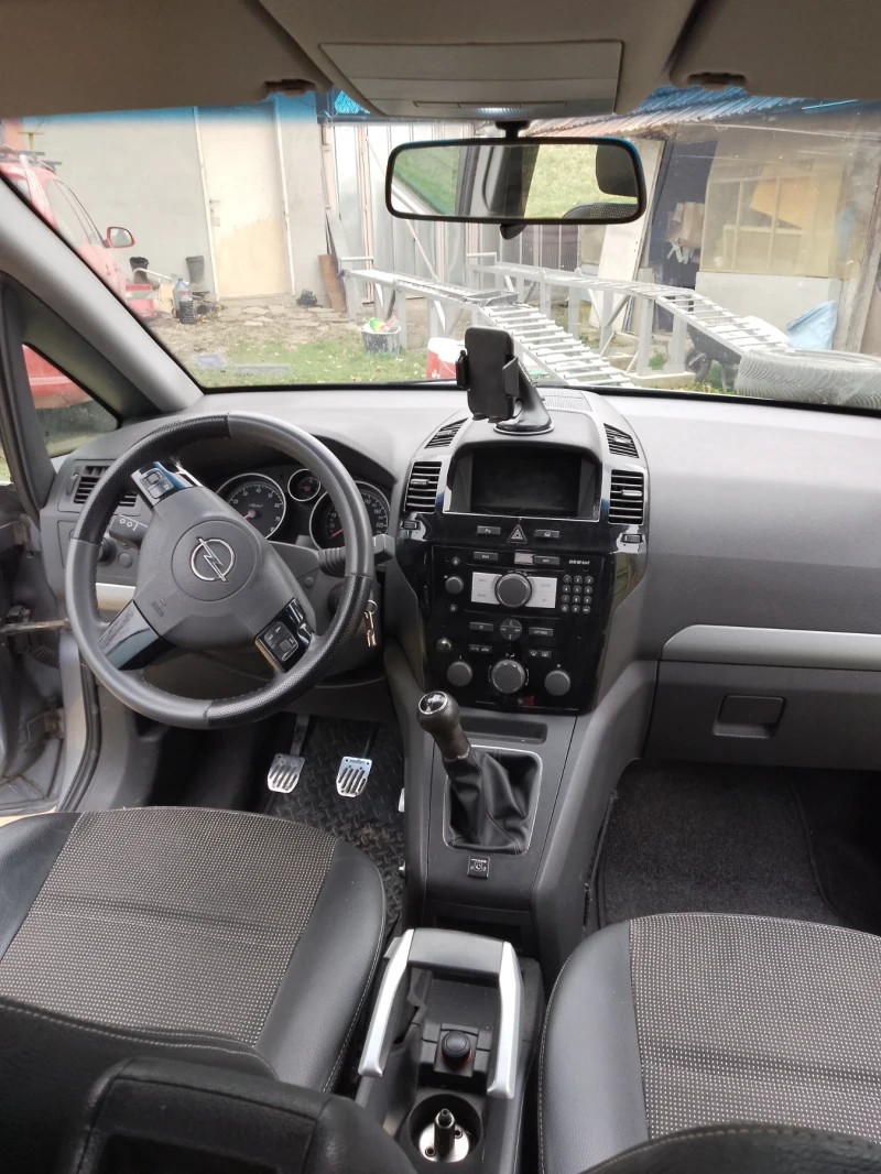 Opel Zafira, снимка 9 - Автомобили и джипове - 51839307