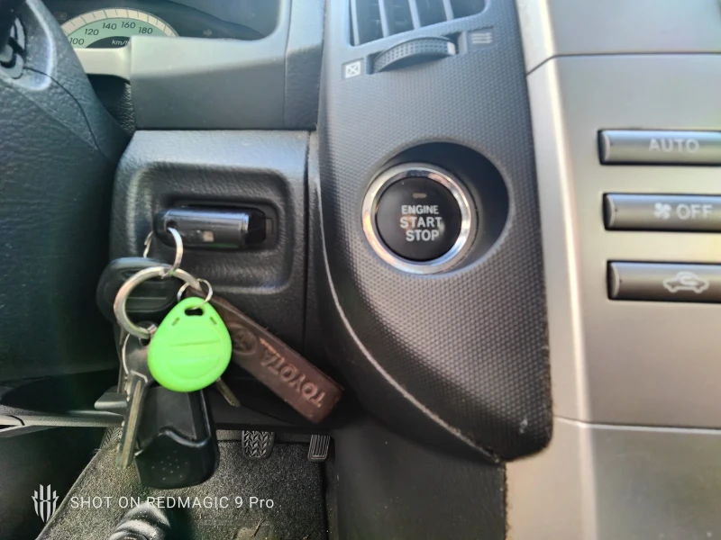 Toyota Verso, снимка 10 - Автомобили и джипове - 52532010