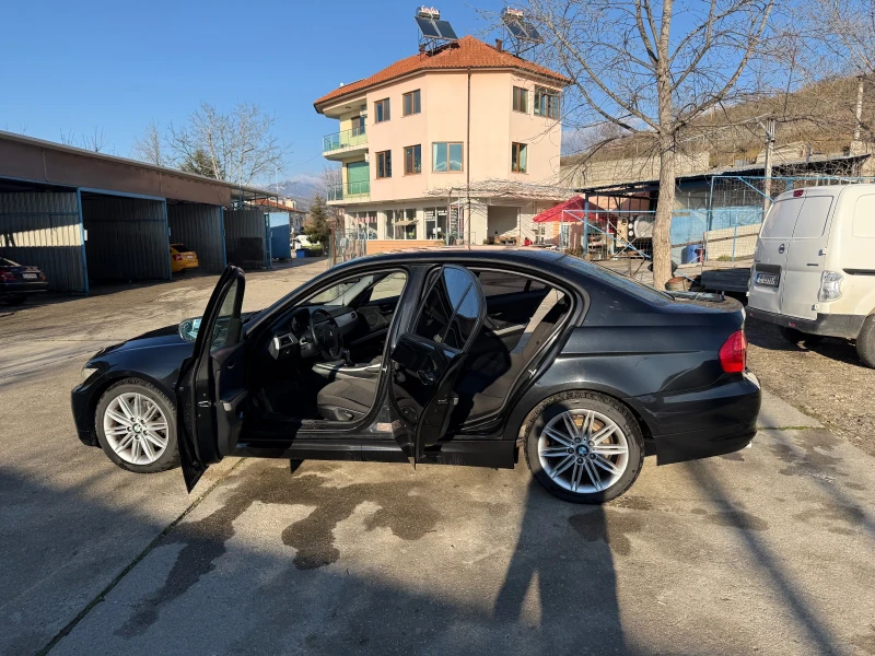 BMW 320, снимка 11 - Автомобили и джипове - 52913053