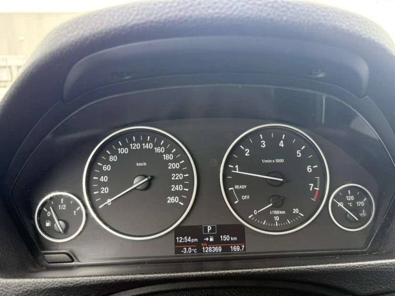 BMW 320 * CARFAX * ЦЕНА ДО БГ, снимка 17 - Автомобили и джипове - 53246048