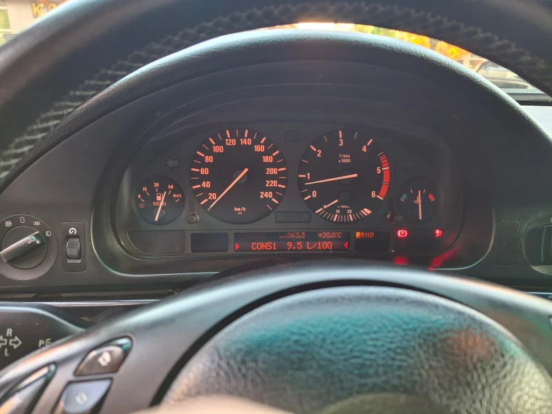 BMW 525, снимка 7 - Автомобили и джипове - 53266567