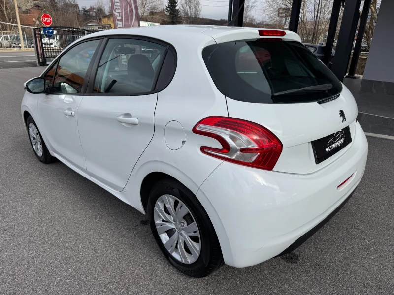 Peugeot 208 1.4HDI НОВ ВНОС , снимка 6 - Автомобили и джипове - 53582223