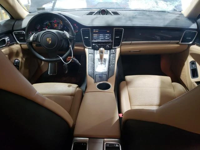 Porsche Panamera 3.0L V6 Twin-Turbo / LED фарове / Keyless / BOSE / - изображение 8