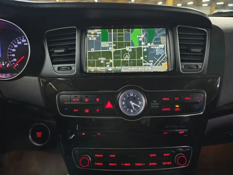 Kia K7 Lpi 3.0 Luxury, снимка 14 - Автомобили и джипове - 55652022
