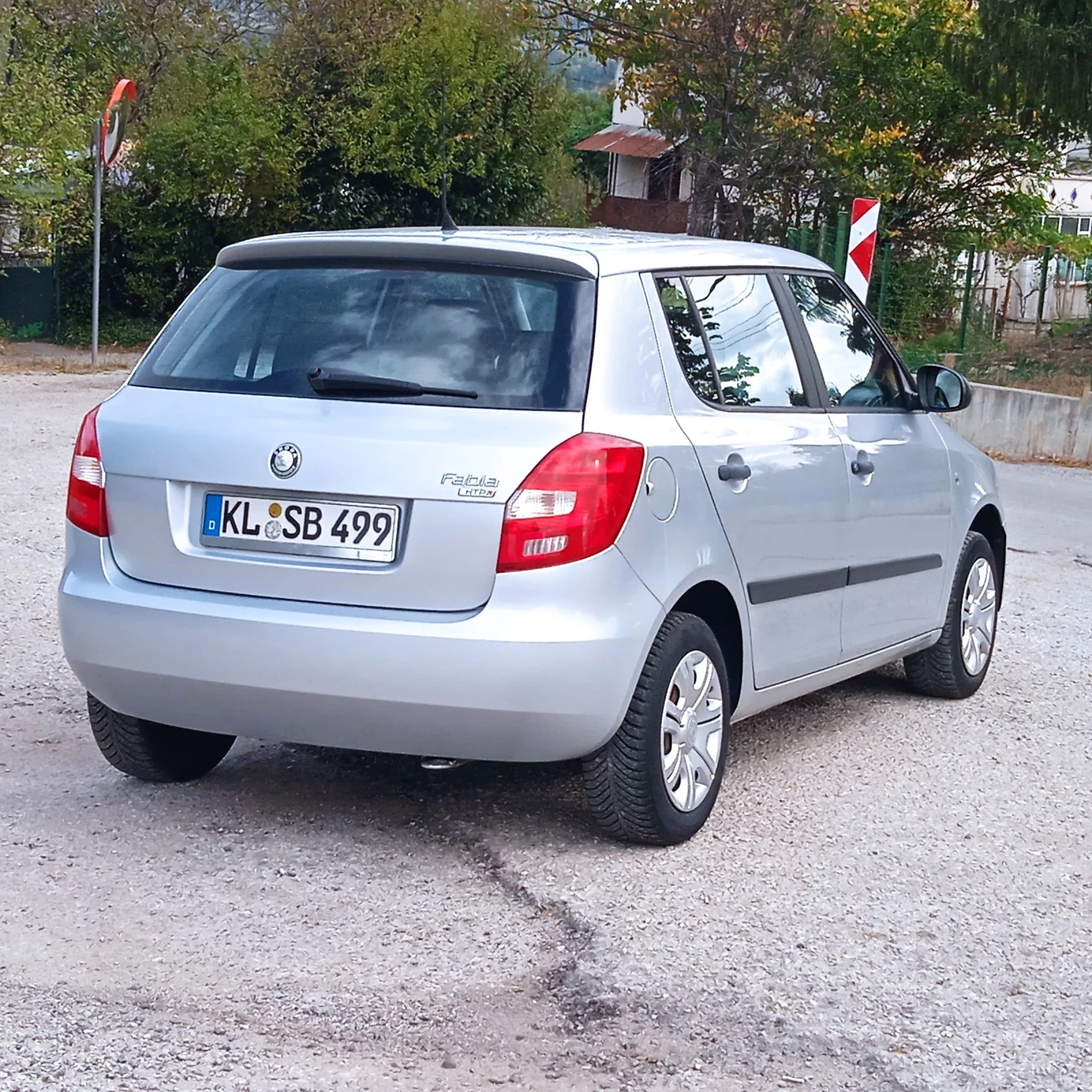 Skoda Fabia 1.2 - I -КЛИМАТИК - изображение 6