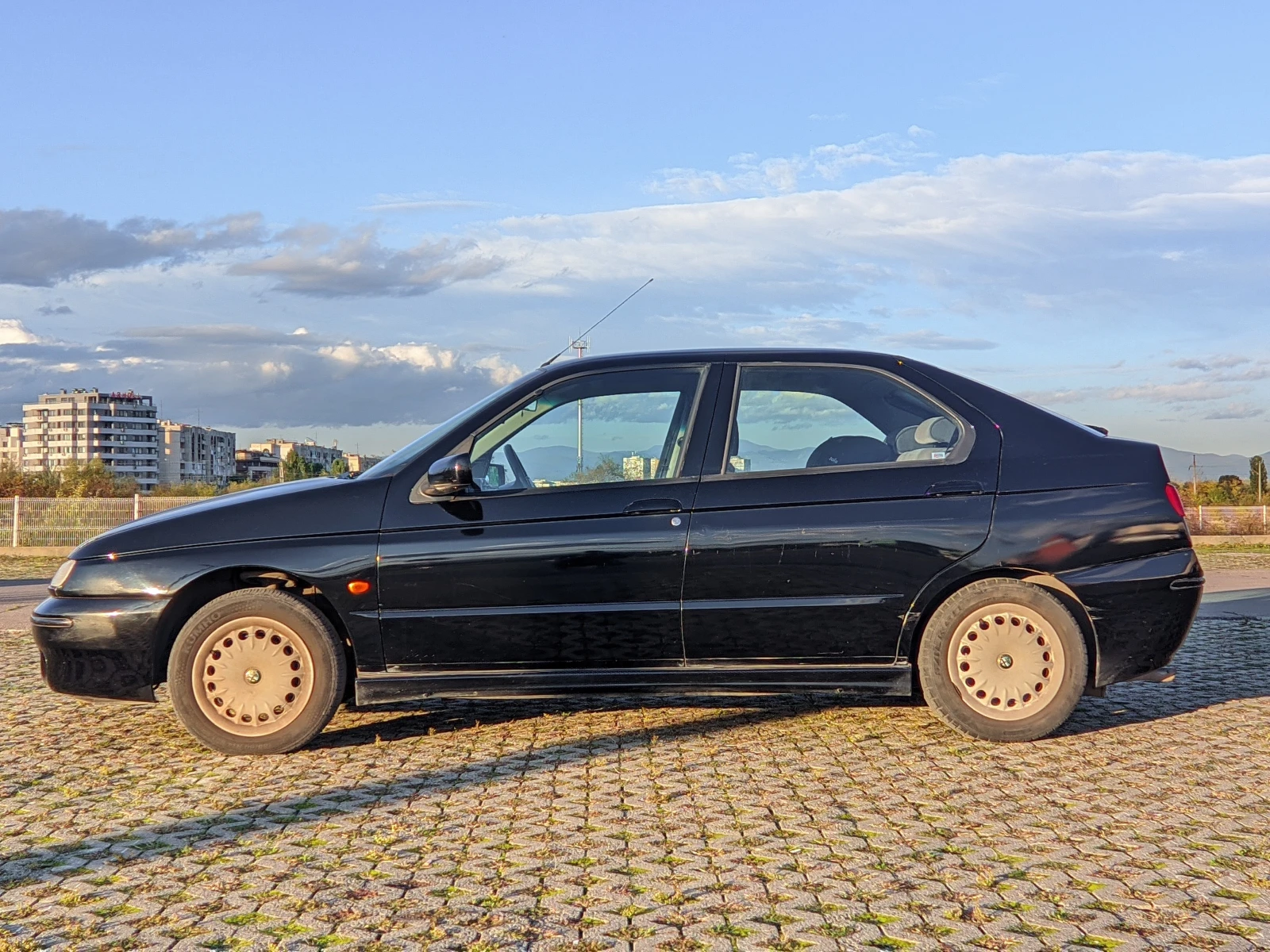 Alfa Romeo 146 1.6 TS - изображение 3