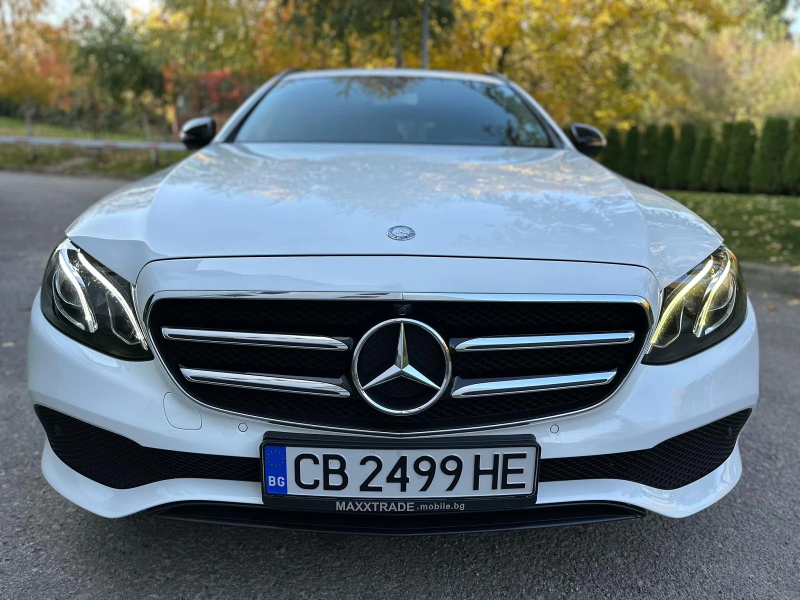 Mercedes-Benz E 220 d / 360 КАМЕРИ / BURMESTER   - изображение 2