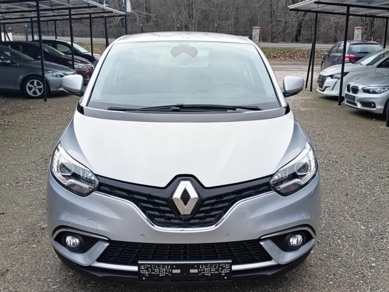 Renault Scenic 1.6dci Нави - изображение 3