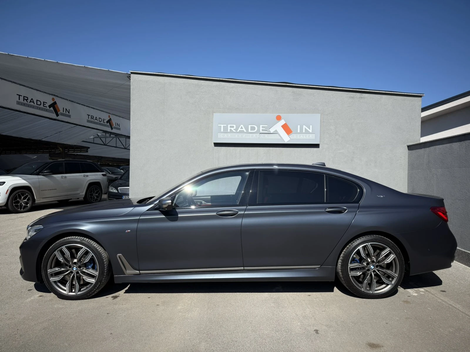 BMW 760 Li V12 xDrive - изображение 7