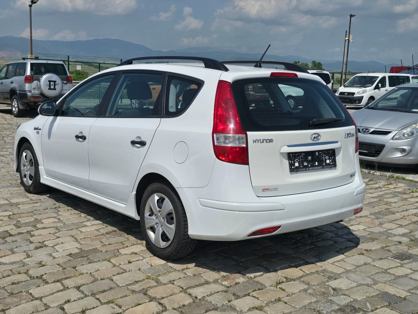 Hyundai I30 1.6CRDI 90кс 6 скорости - изображение 6