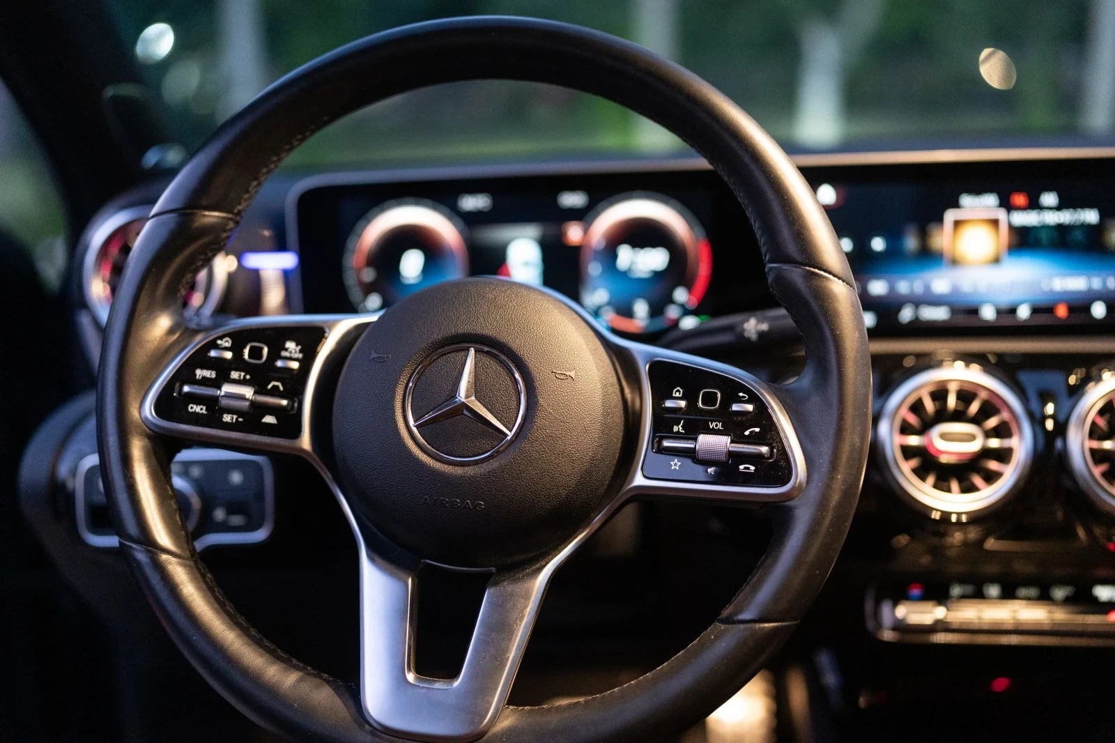 Mercedes-Benz A 250 AMG пакет. 4 MATIC - изображение 6