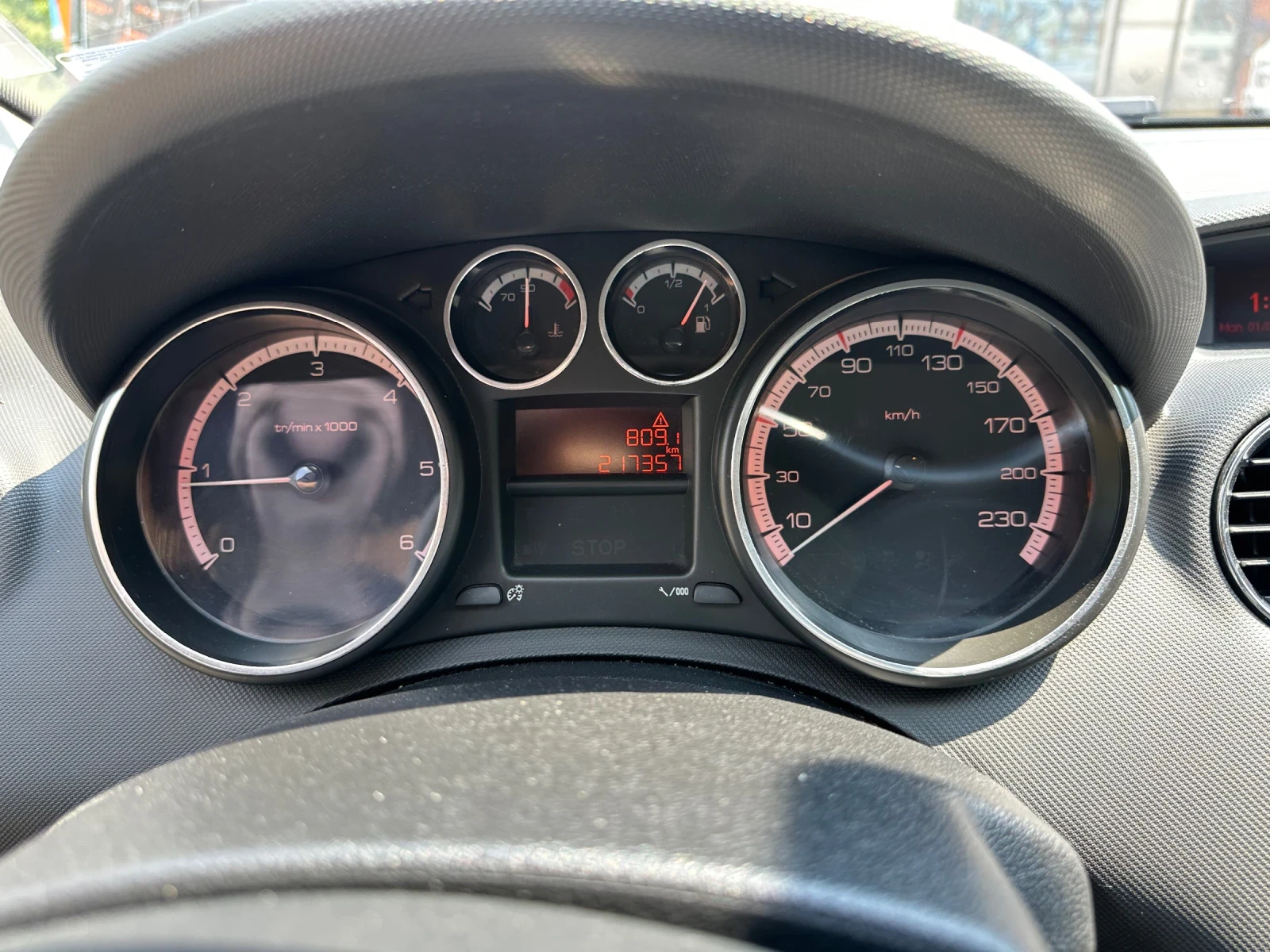 Peugeot 308 Комби - изображение 9