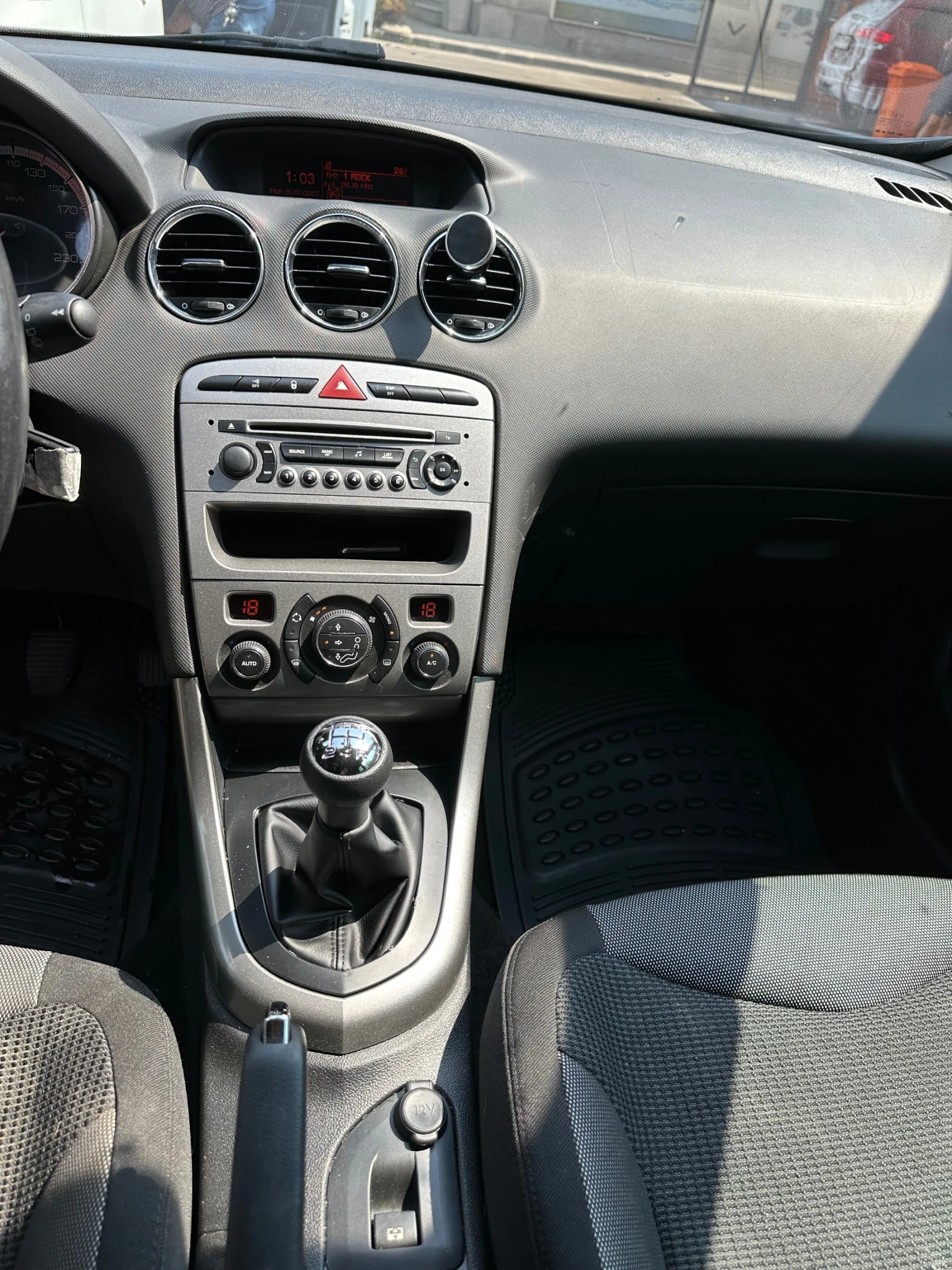 Peugeot 308 Комби - изображение 10