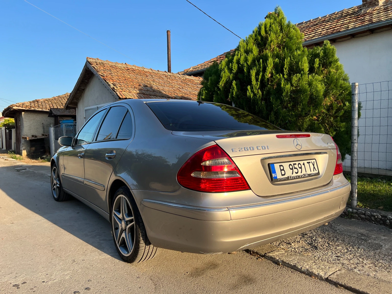 Mercedes-Benz E 280 CDI 4MATIC - изображение 5