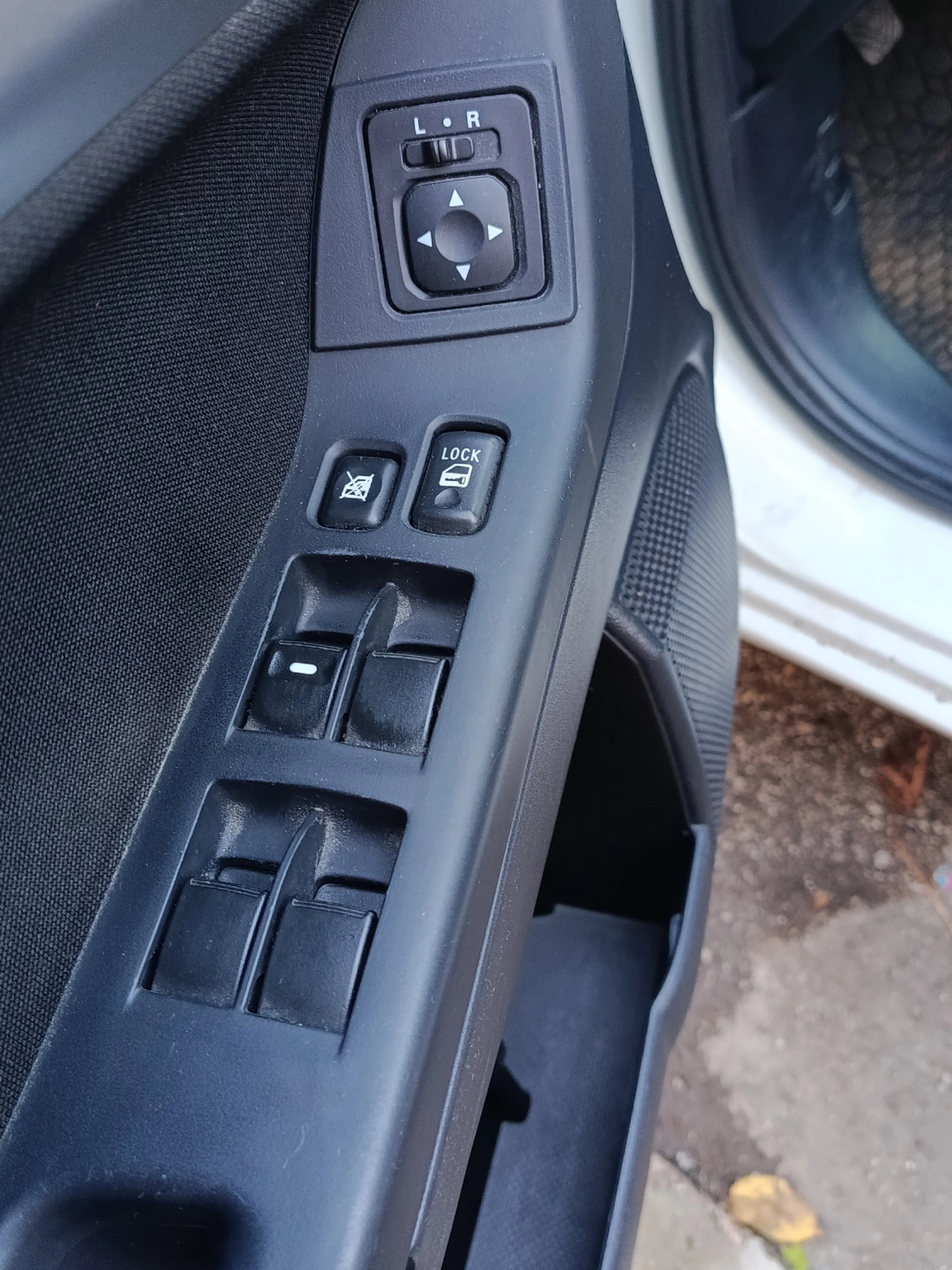 Mitsubishi Lancer 1.5 - изображение 9