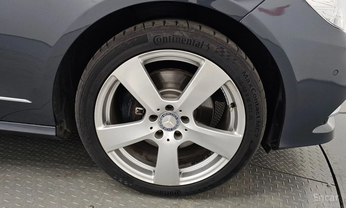 Mercedes-Benz E 350, снимка 5 - Автомобили и джипове - 53749918