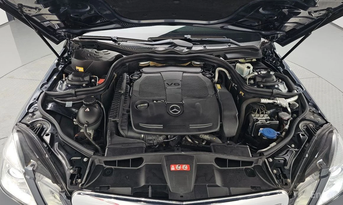 Mercedes-Benz E 350, снимка 6 - Автомобили и джипове - 53749918