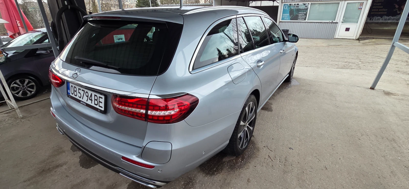 Mercedes-Benz E 300, снимка 6 - Автомобили и джипове - 53901864