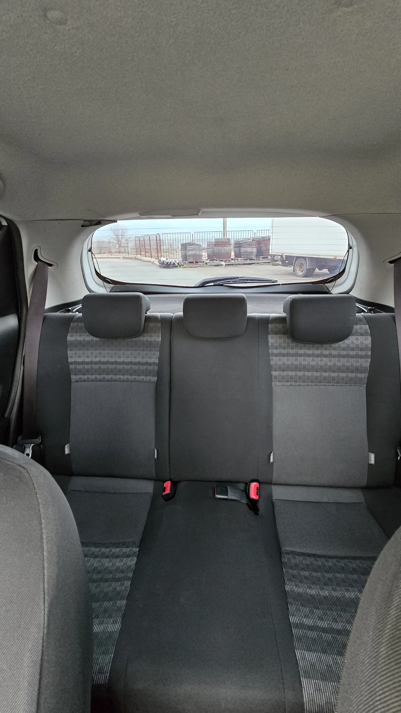 Toyota Yaris НОВА БАТЕРИЯ, снимка 8 - Автомобили и джипове - 53999370