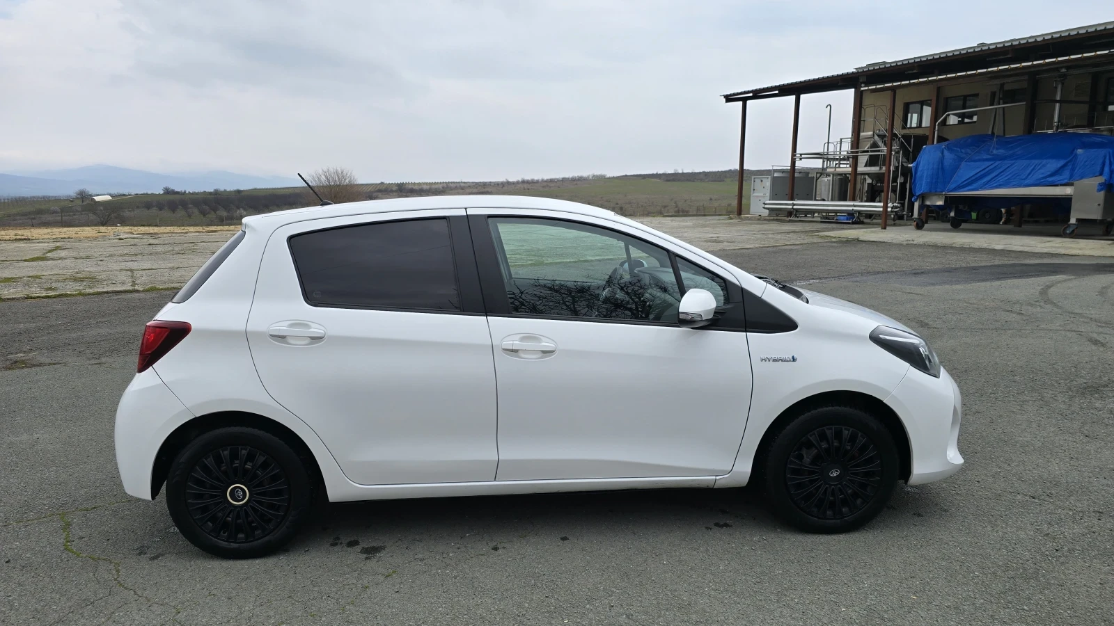 Toyota Yaris НОВА БАТЕРИЯ, снимка 4 - Автомобили и джипове - 53999370