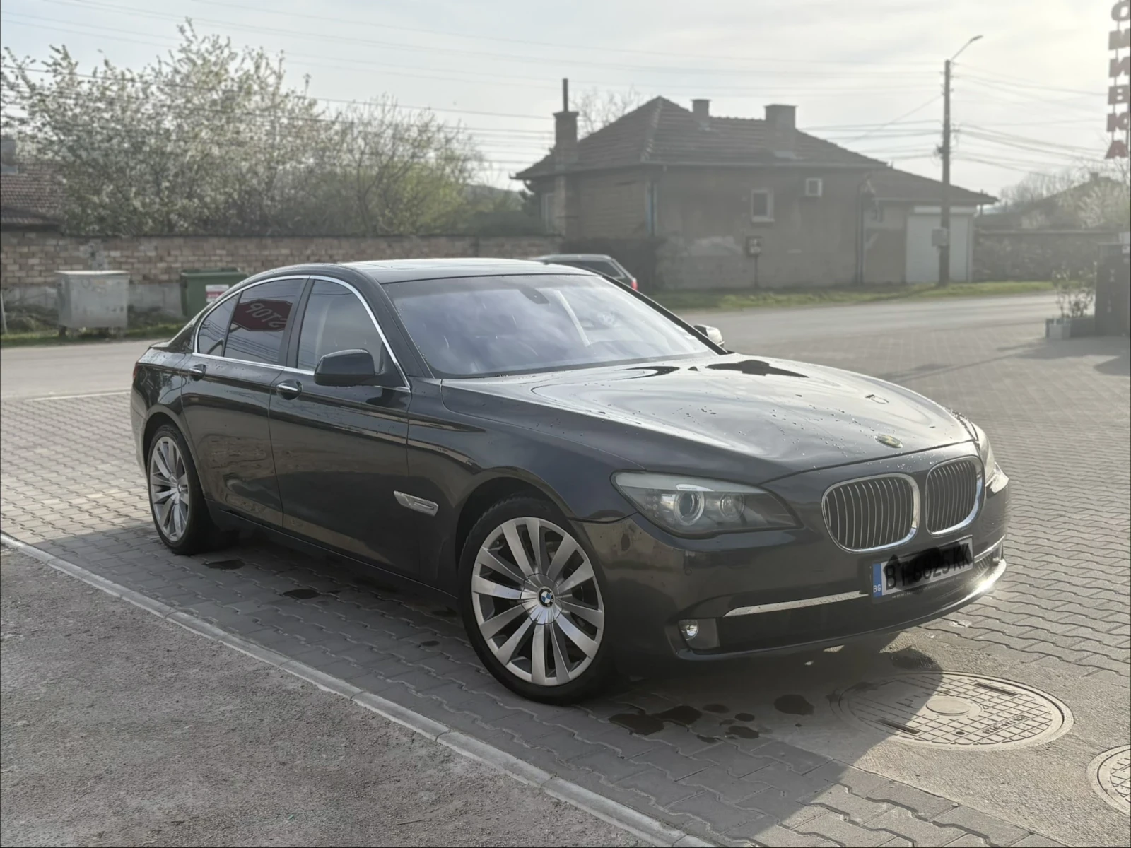 BMW 730