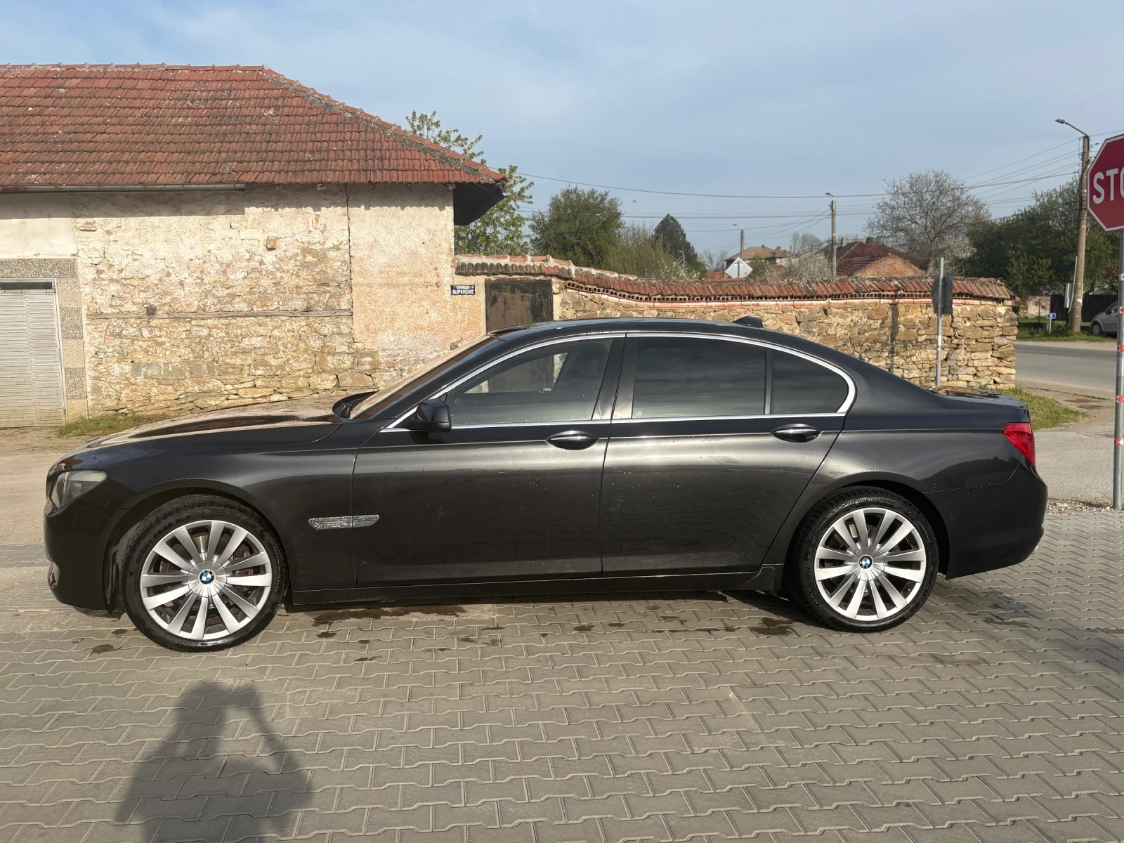 BMW 730, снимка 3 - Автомобили и джипове - 54032125