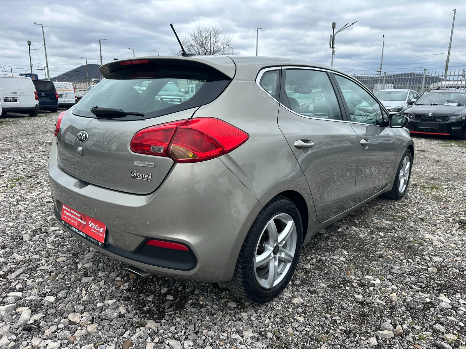 Kia Ceed 1.6CRDI 110kc FACE, снимка 3 - Автомобили и джипове - 54042200