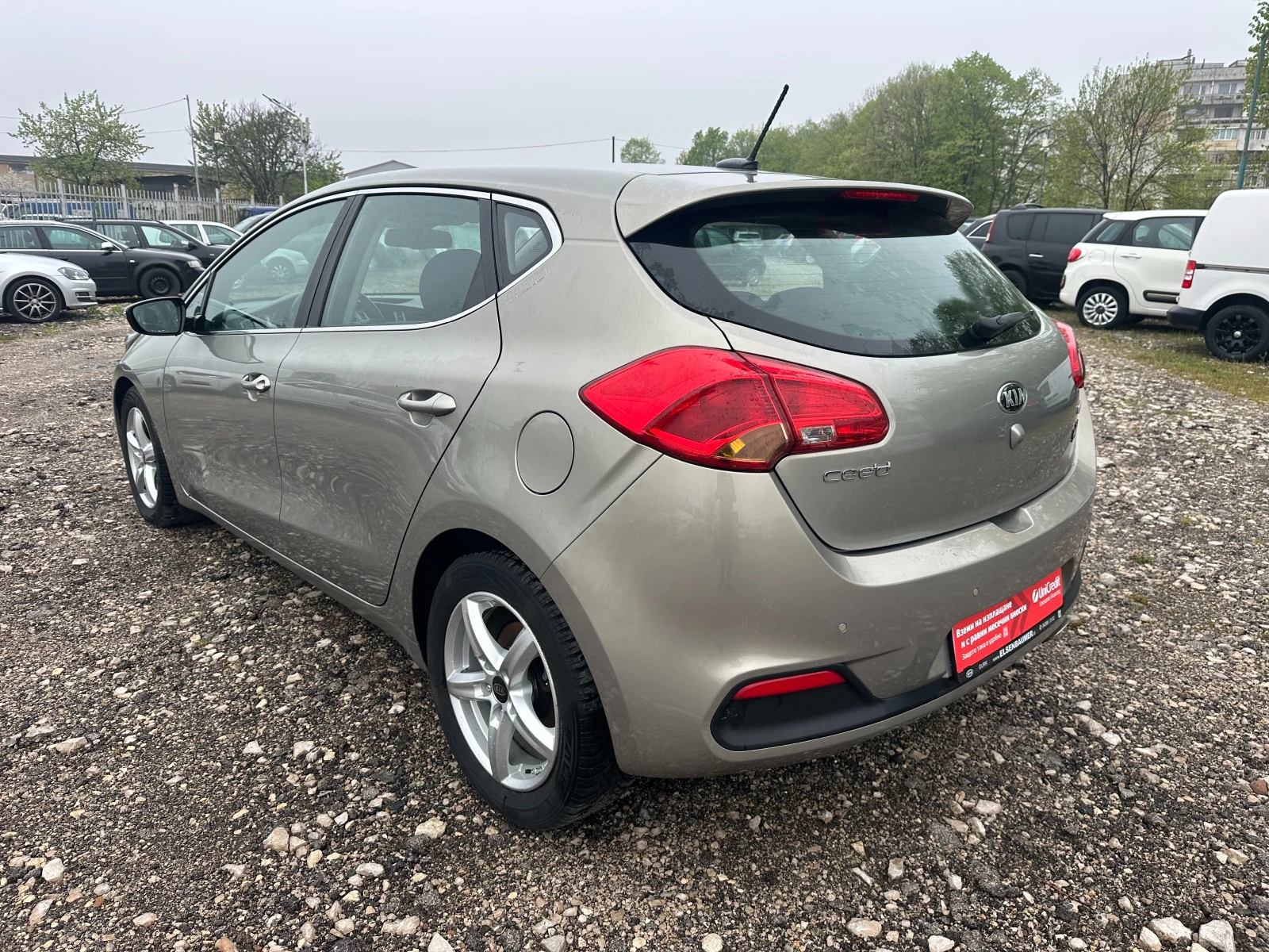 Kia Ceed 1.6CRDI 110kc FACE, снимка 5 - Автомобили и джипове - 54042200