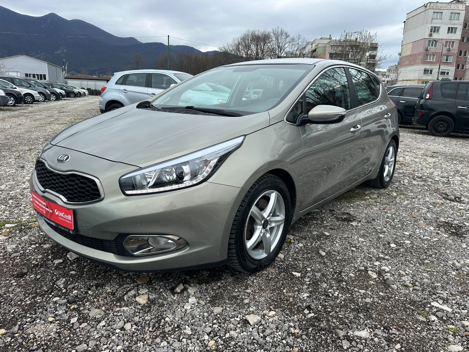 Kia Ceed 1.6CRDI 110kc FACE, снимка 7 - Автомобили и джипове - 54042200
